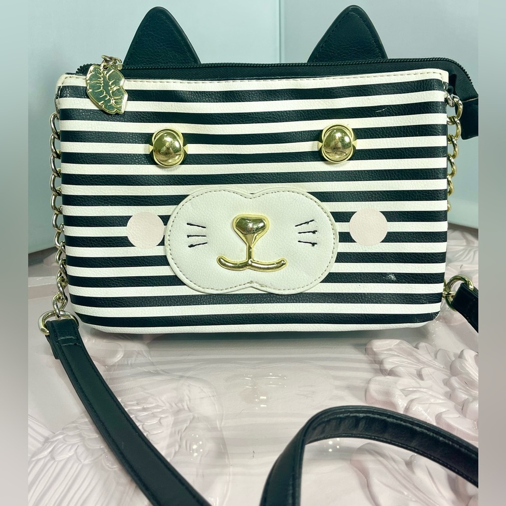 Betsey Johnson Luv Kitty Cat Black and White Striped Crossbody Purse